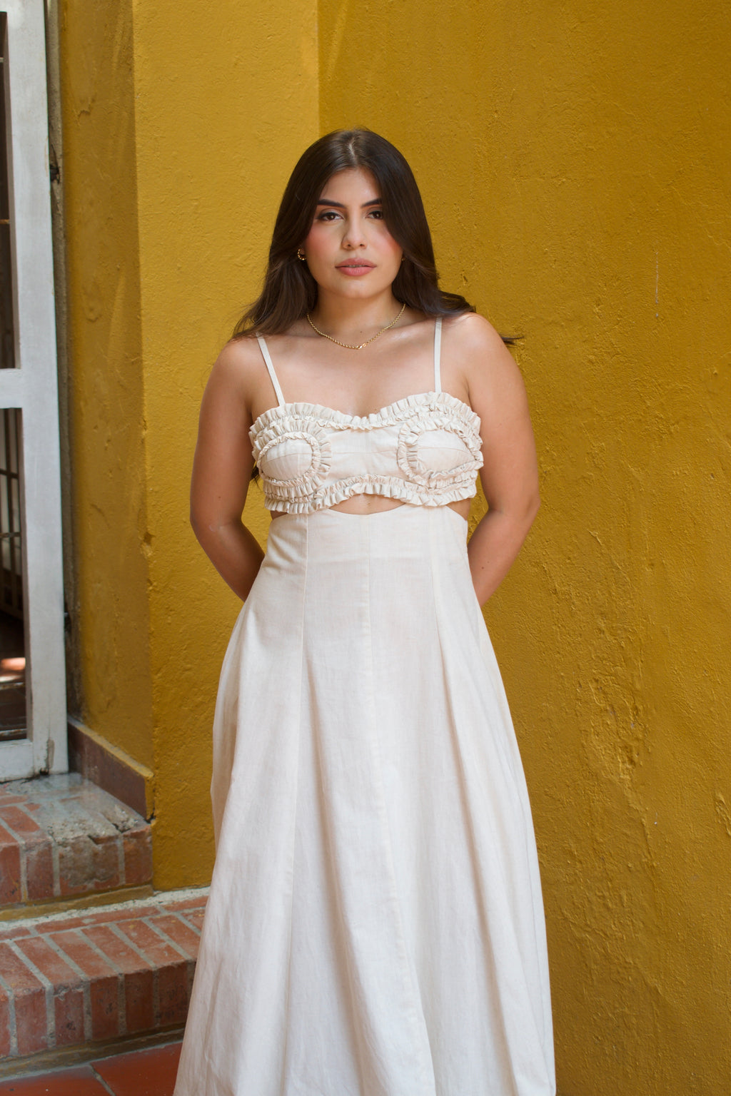 VESTIDO RUFFLE BEIGE