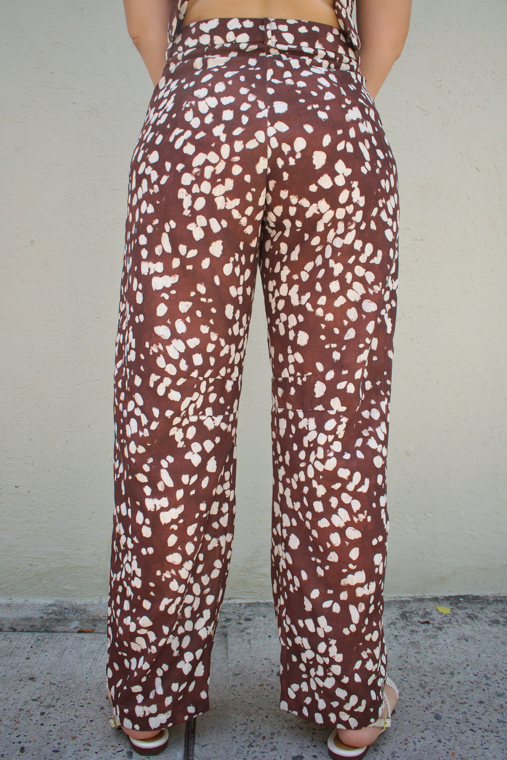 PANTALÓN EN LINO MISS BAMBI CHOCOLATE