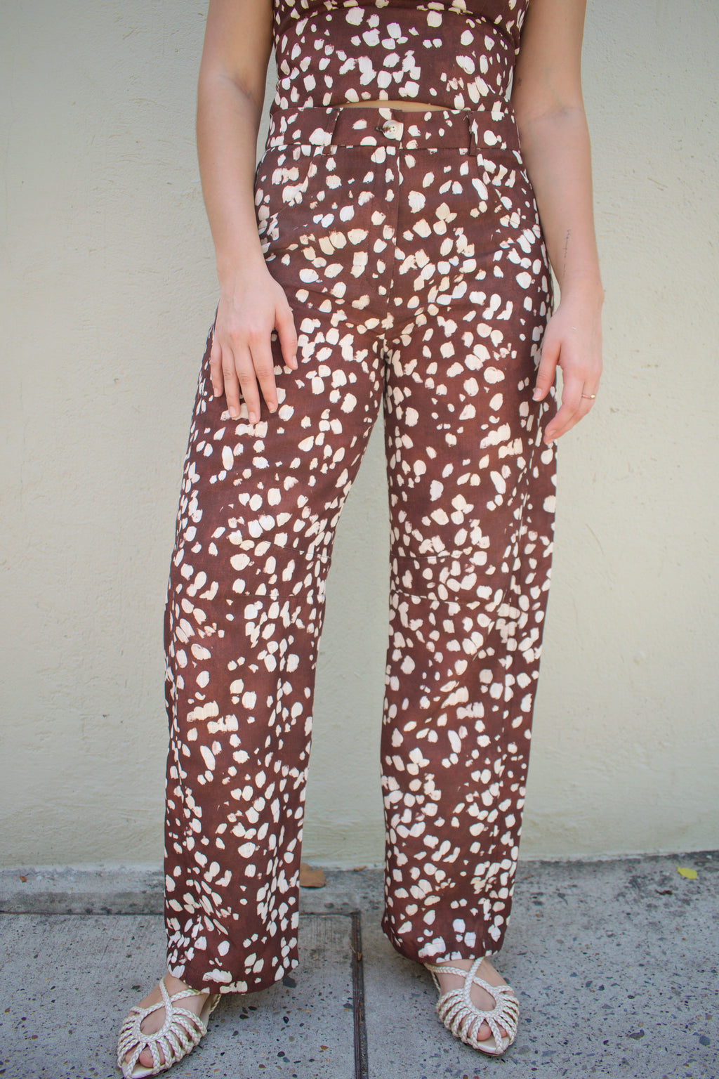 PANTALÓN EN LINO MISS BAMBI CHOCOLATE