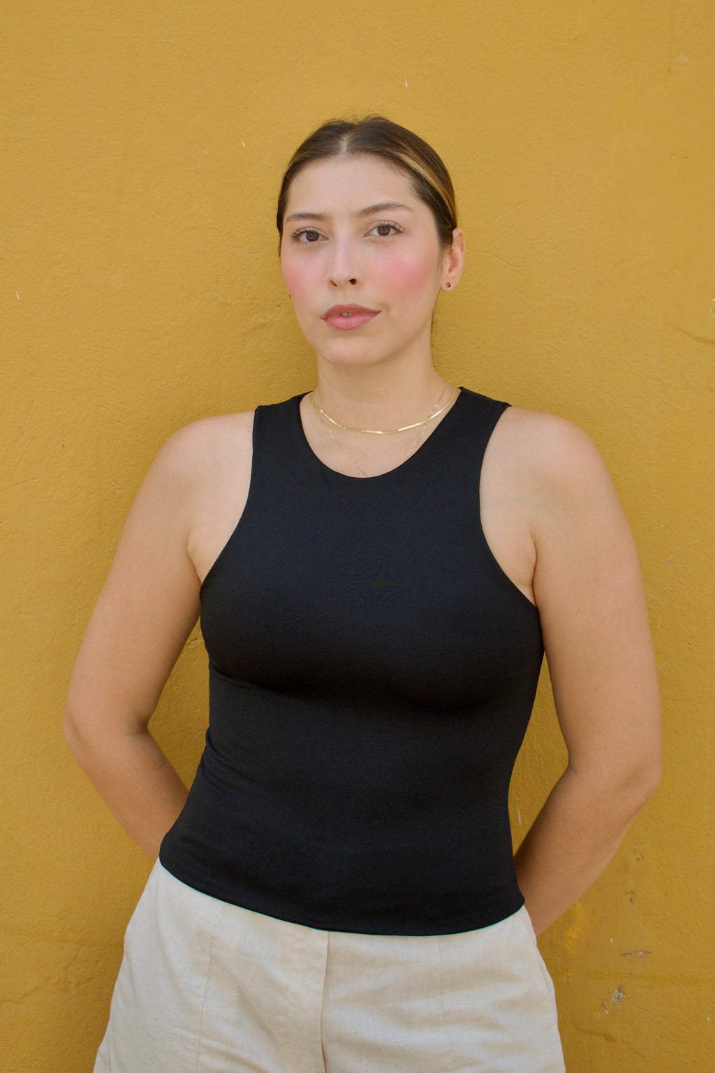 TOP BÁSICO NEGRO